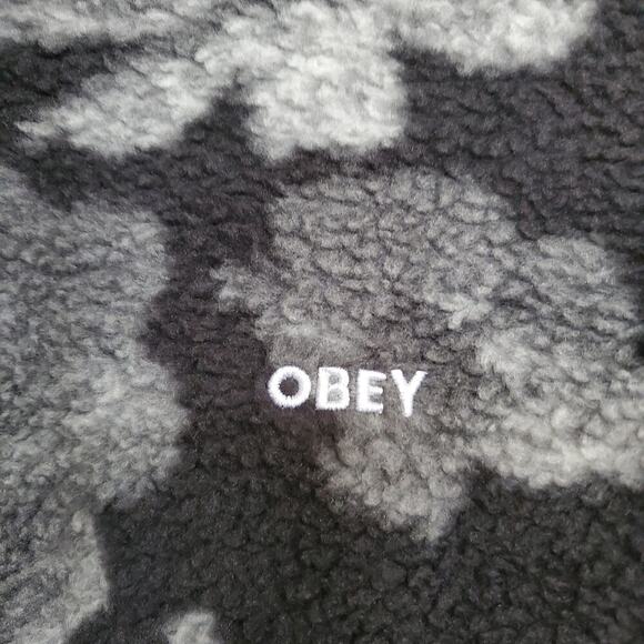 Obey Shaylin Hoodie Women’s Size Small Oversized Textured Pullover NWT - Picture 2 of 11